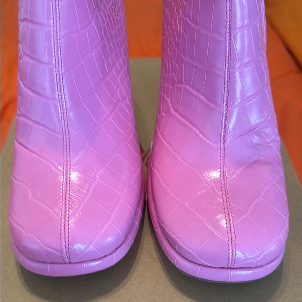Circus by Sam Edelman Pink Heeled Boots - Picture 2 of 16